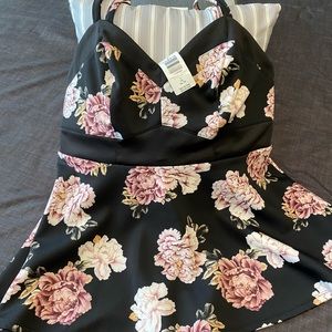 Torrid Size 1 Floral Tank Top